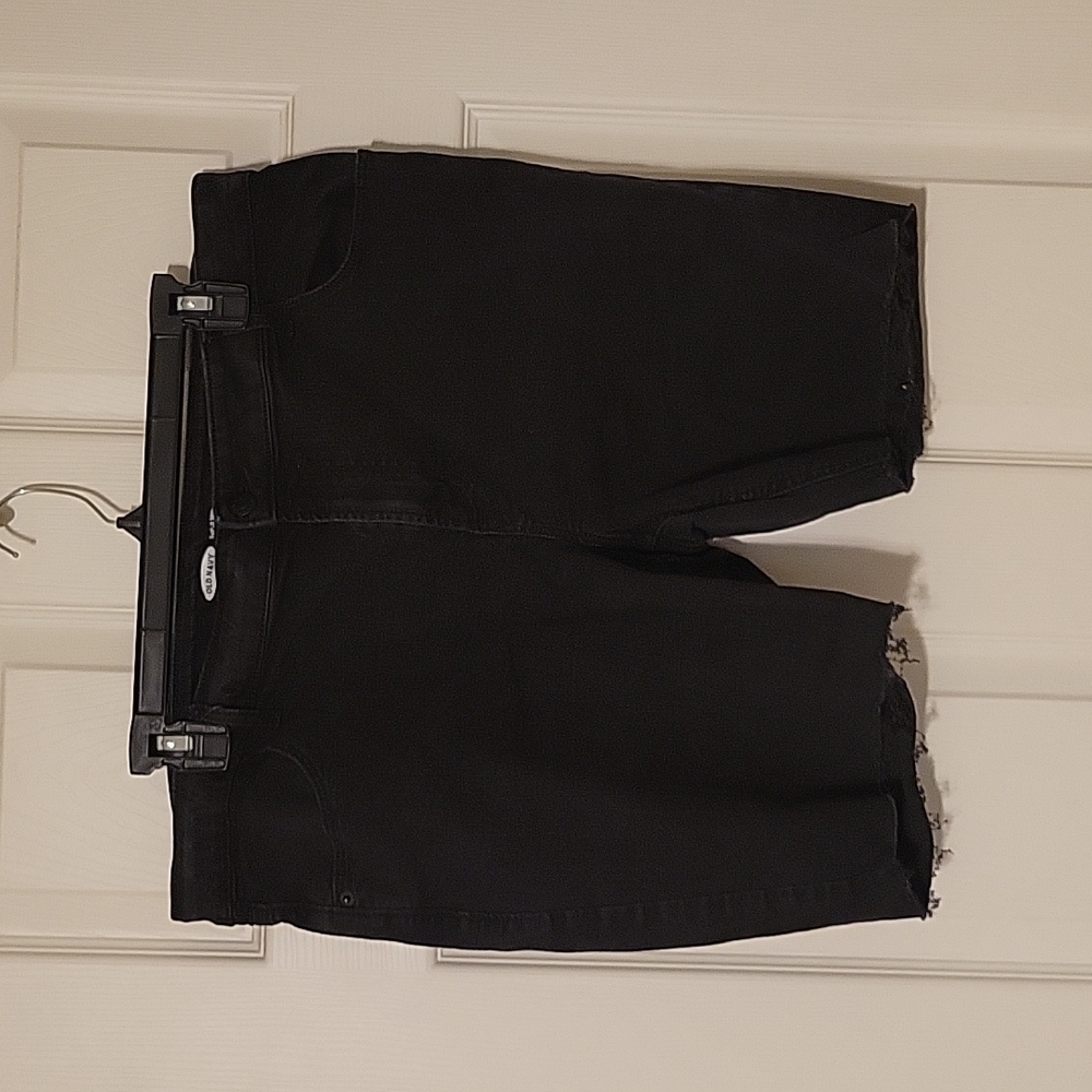 Old navy black cut off jean shorts